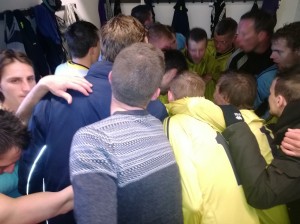 Leikmenn meistaraflokks fögnuðu vel eftir leikinn