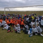 Hressir strákar á vinamóti.